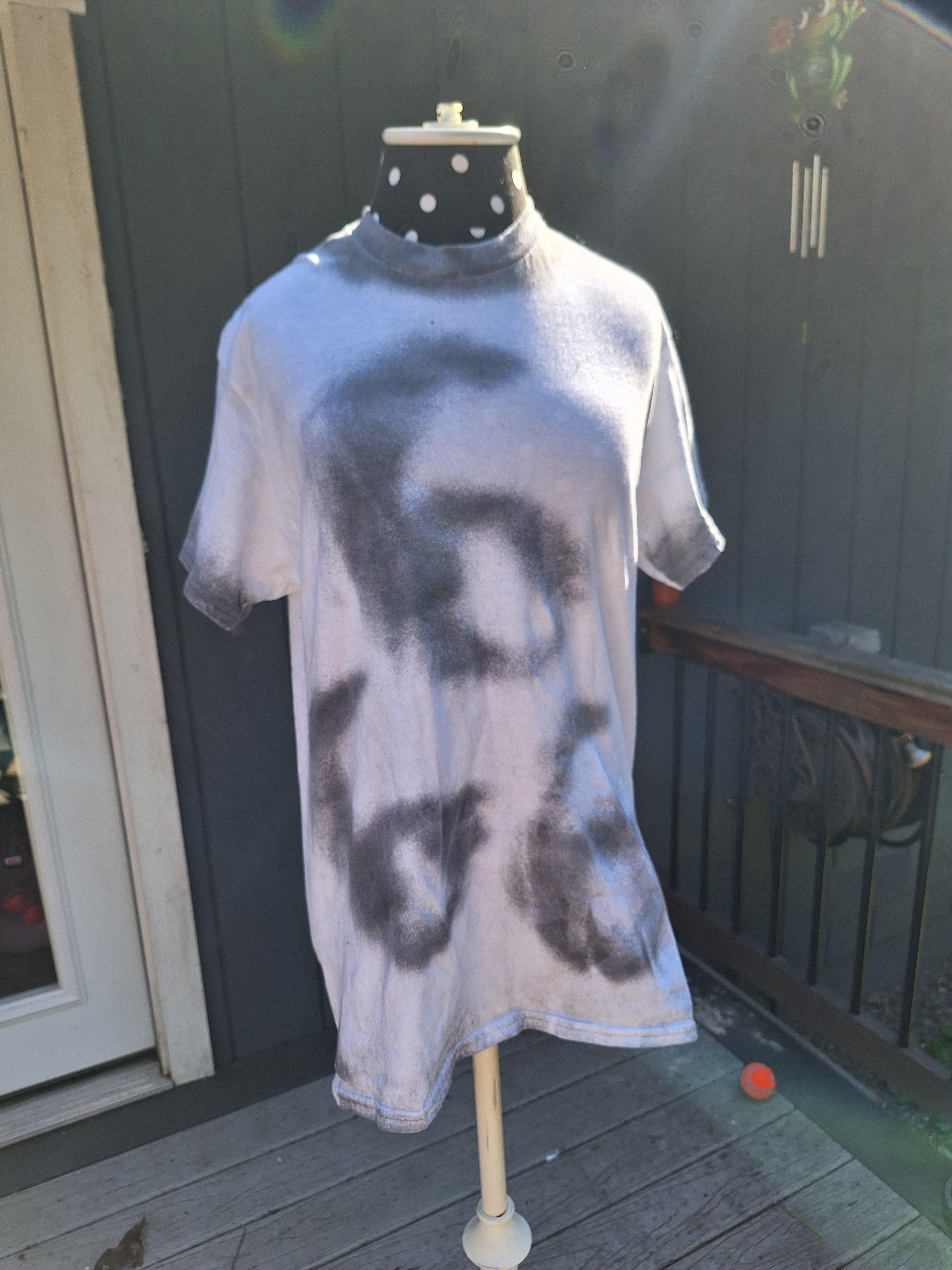 short sleeve spray paint tee